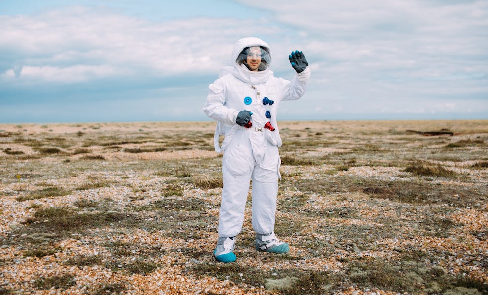 Living on the moon might not be so far-fetched